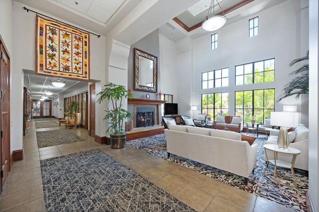 5732 Grassington Ln, Sacramento, CA 95835