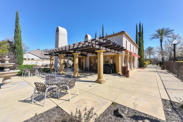 5732 Grassington Ln, Sacramento, CA 95835