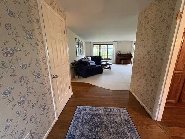 2308 Wrenside Lane, Dayton, OH 45440