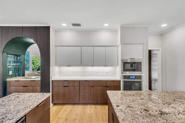 2 Fox Meadow Circle, Savannah, GA 31411