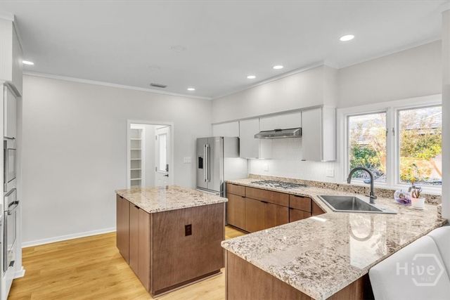 2 Fox Meadow Circle, Savannah, GA 31411