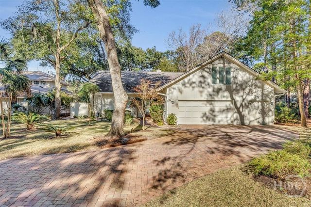 2 Fox Meadow Circle, Savannah, GA 31411