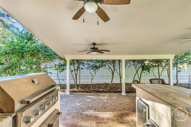 2 Fox Meadow Circle, Savannah, GA 31411