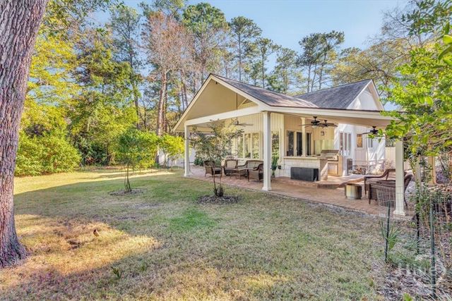 2 Fox Meadow Circle, Savannah, GA 31411