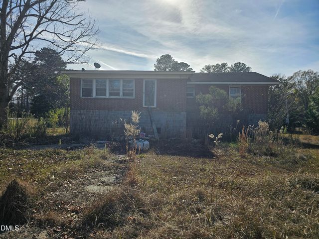 708 Nc 210, Smithfield, NC 27577