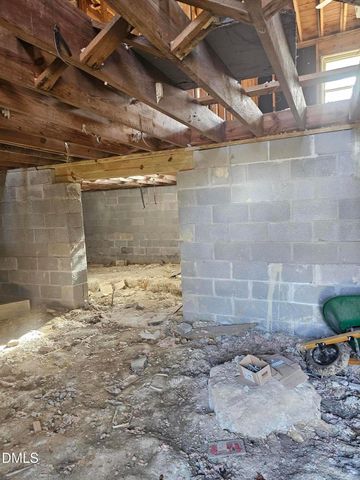 708 Nc 210, Smithfield, NC 27577