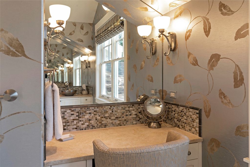 33702 N Finley Point Road, Polson, MT 59860 photo 34