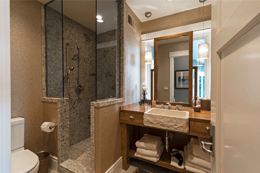 33702 N Finley Point Road, Polson, MT 59860 photo 50