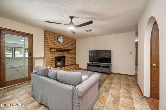 651 W Taylor Road, Las Cruces, NM 88007