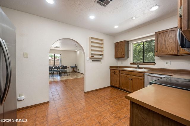 651 W Taylor Road, Las Cruces, NM 88007