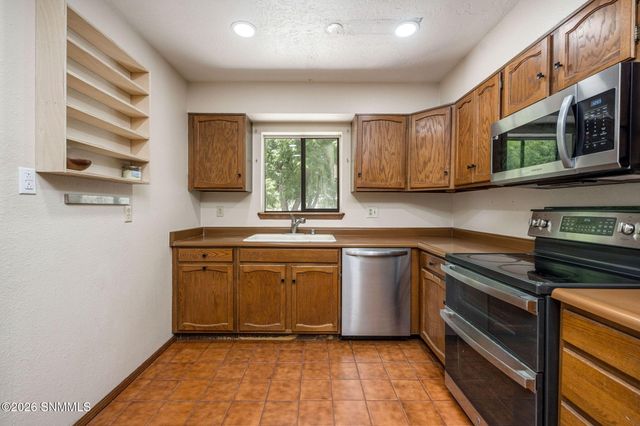 651 W Taylor Road, Las Cruces, NM 88007