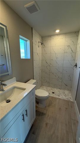 1424 NE 37th ST, Cape Coral, FL 33909