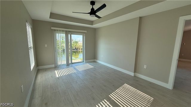 1424 NE 37th ST, Cape Coral, FL 33909