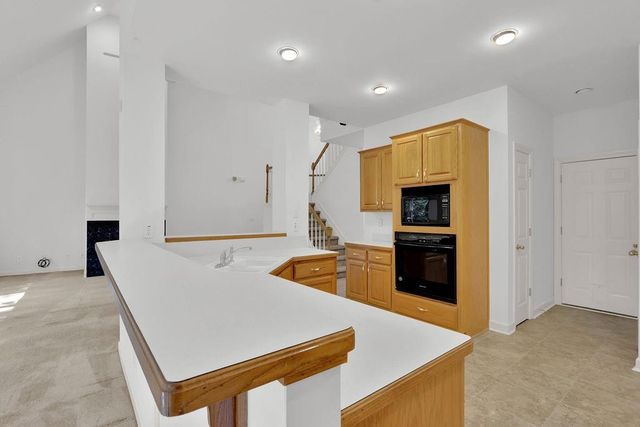 3760 Colonial Trail SW, Lilburn, GA 30047