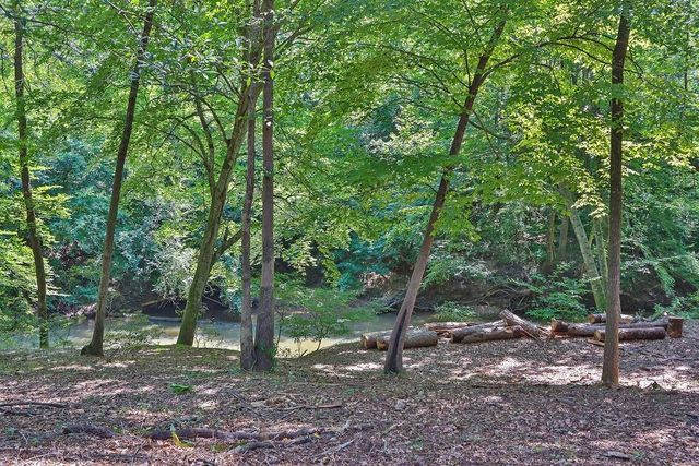 3760 Colonial Trail SW, Lilburn, GA 30047