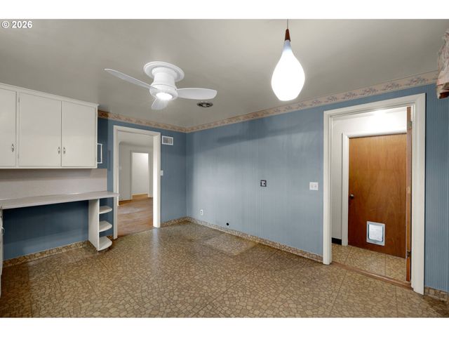 605 FULVUE Dr, Eugene, OR 97405