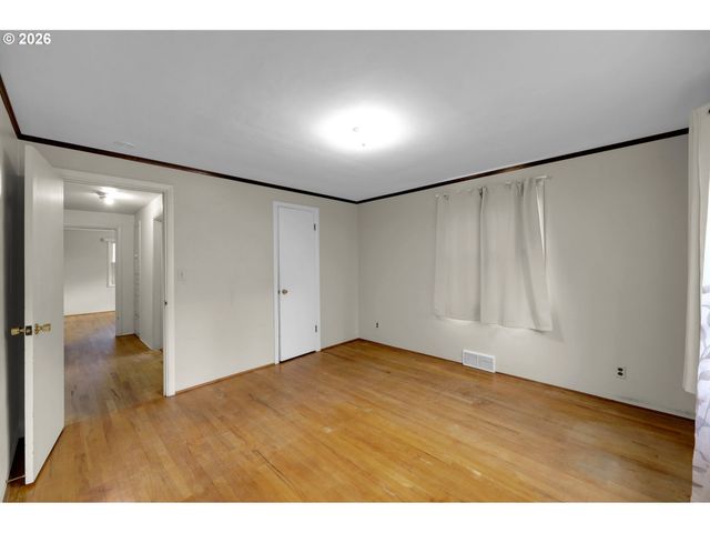 605 FULVUE Dr, Eugene, OR 97405