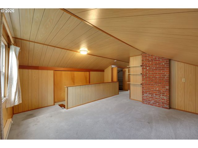 605 FULVUE Dr, Eugene, OR 97405