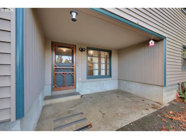 605 FULVUE Dr, Eugene, OR 97405