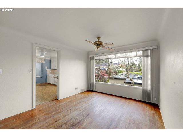 605 FULVUE Dr, Eugene, OR 97405