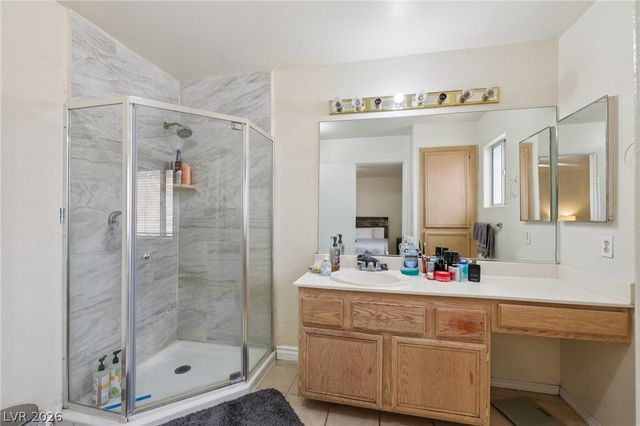 5240 Steinbrenner Lane, Las Vegas, NV 89118