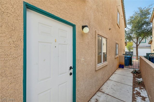 5240 Steinbrenner Lane, Las Vegas, NV 89118