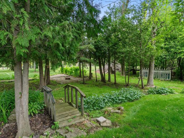 1441 Lee CIRCLE, Manitowoc, WI 54220