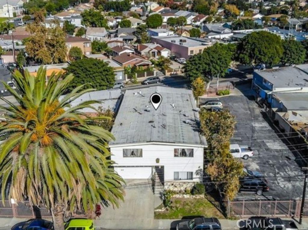 Image 3 of property listing at 719 E 65th, Inglewood, CA 90302