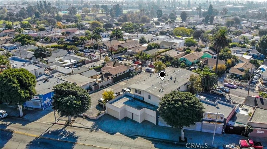 Image 4 of property listing at 719 E 65th, Inglewood, CA 90302