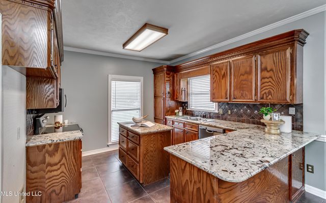 222 Cherry Drive, Brandon, MS 39042