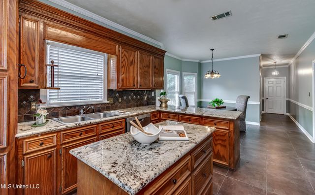222 Cherry Drive, Brandon, MS 39042