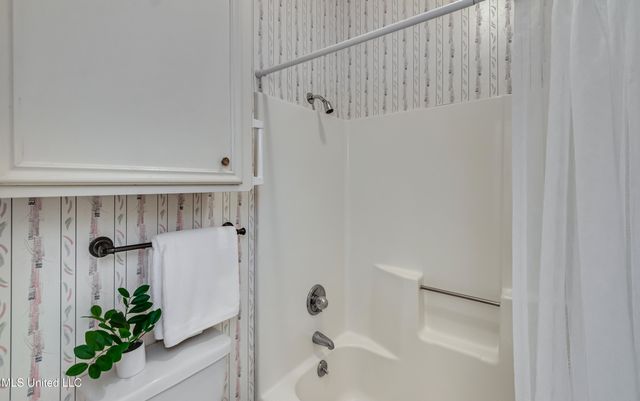 222 Cherry Drive, Brandon, MS 39042