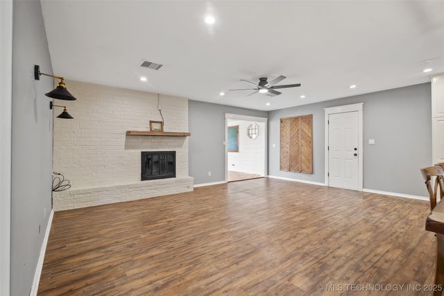 602 Rosewood Court, Claremore, OK 74017