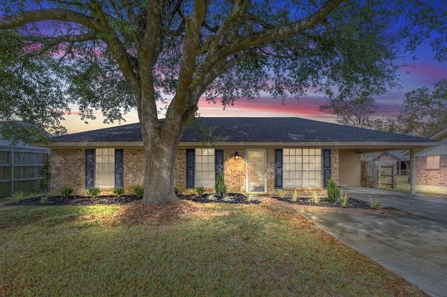 2219 Roxton Street, Sulphur, LA 70663