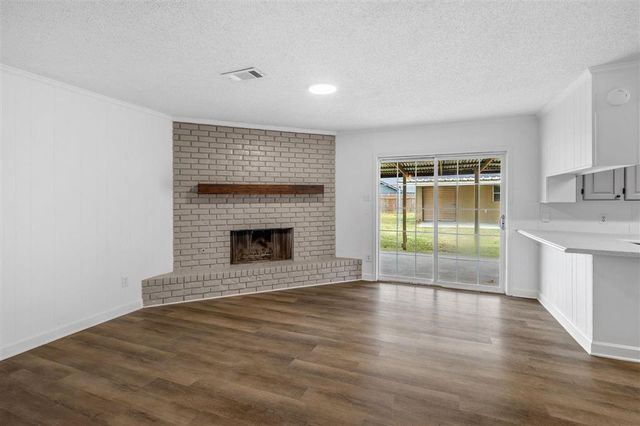 2219 Roxton Street, Sulphur, LA 70663