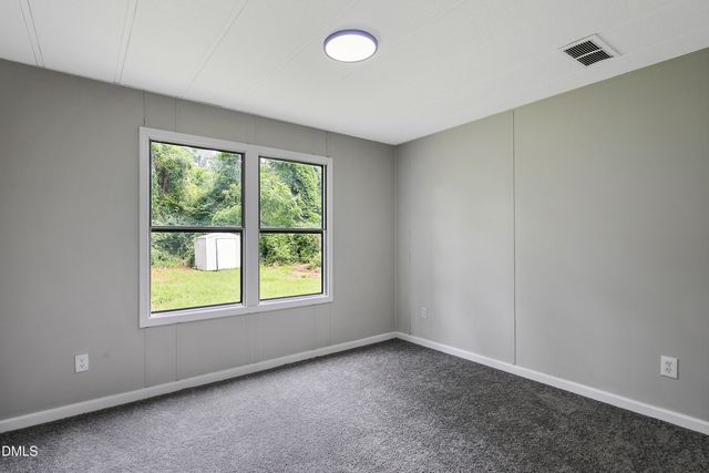 5444 Gilcrest Sands Drive, Hope Mills, NC 28348