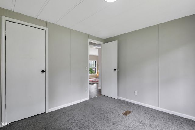 5444 Gilcrest Sands Drive, Hope Mills, NC 28348