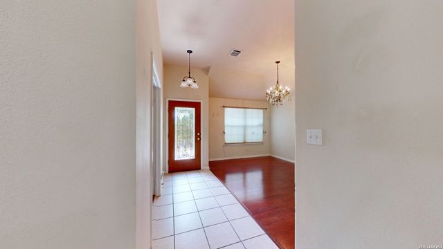 19534 Clay Oak, San Antonio, TX 78258