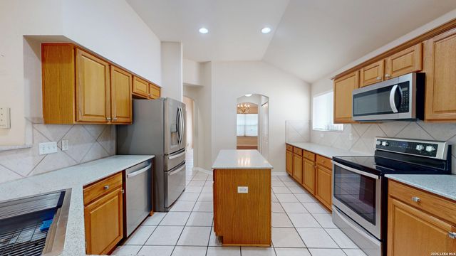 19534 Clay Oak, San Antonio, TX 78258
