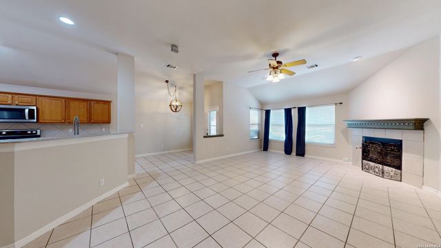 19534 Clay Oak, San Antonio, TX 78258