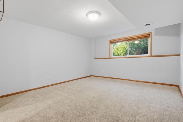 613 Lucky Trail, Mount Horeb, WI 53572