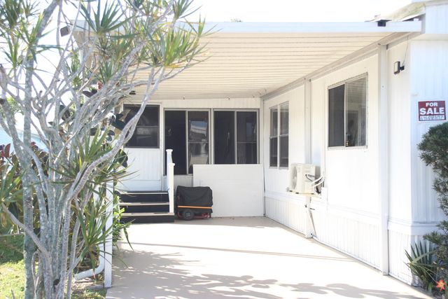 58009 Bahama Bay, Boynton Beach, FL 33436