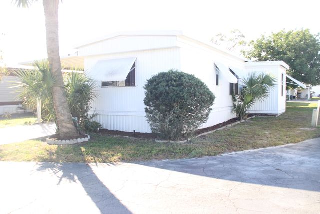 58009 Bahama Bay, Boynton Beach, FL 33436