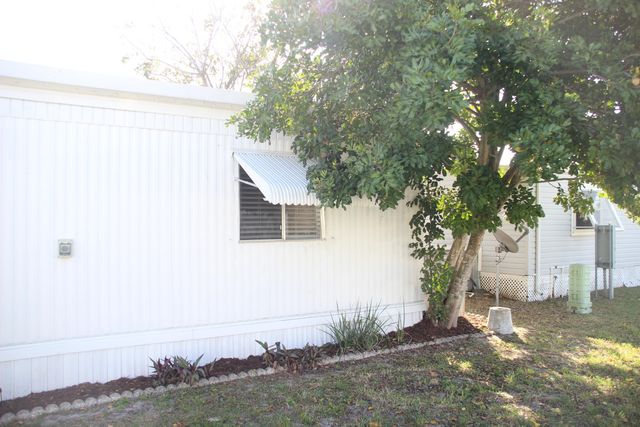 58009 Bahama Bay, Boynton Beach, FL 33436