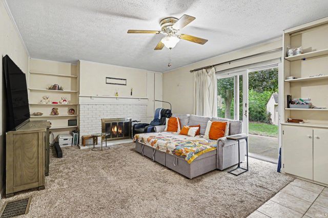 6227 York Road, South Bend, IN 46614