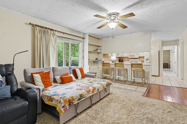 6227 York Road, South Bend, IN 46614