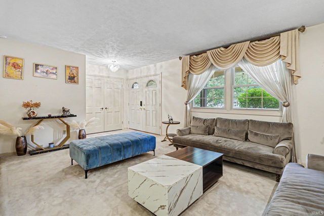 6227 York Road, South Bend, IN 46614