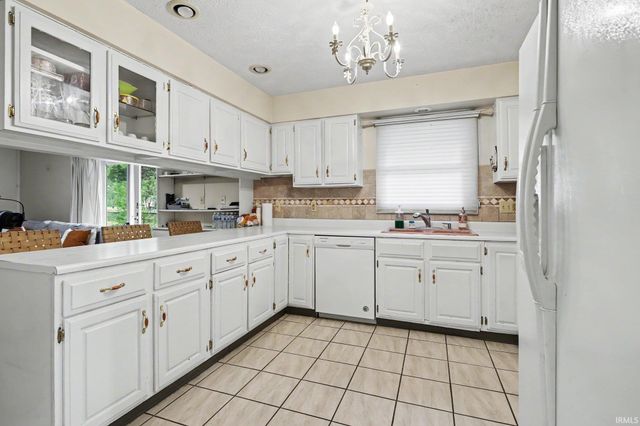 6227 York Road, South Bend, IN 46614