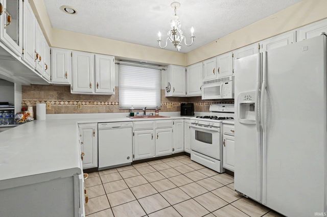 6227 York Road, South Bend, IN 46614