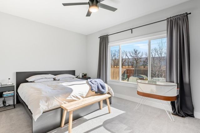 1209 E Prairie Hill Cir, Park City, KS 67219